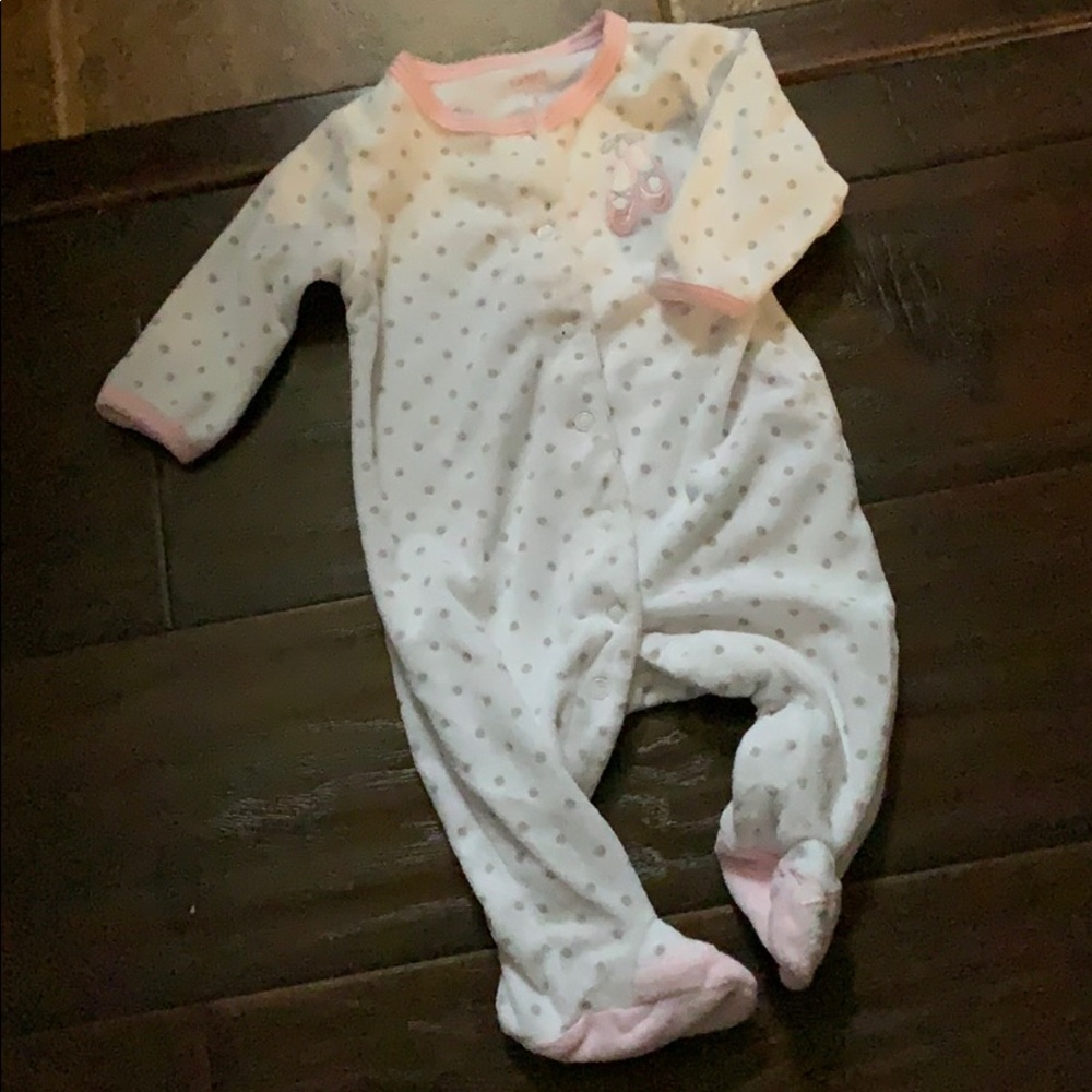 Carter’s Pink/Grey Onsie!